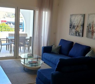 2 Bedroom apartment facing the sea