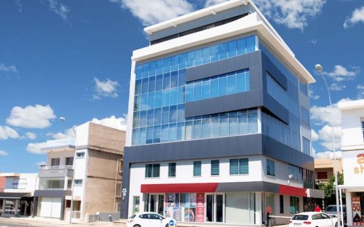 Commercial building for sale on Spyrou Kyprianou Avenue