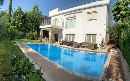 Luxury 4 bedroom villa for sale in Potamos Germasogeia