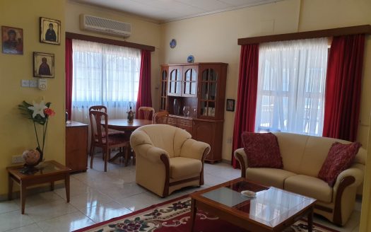 3 Bedroom upper floor house in Apostolos Andreas area