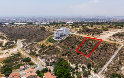 Plot for sale in Agia Fyla