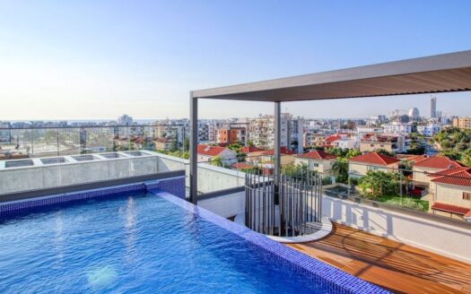 Penthouse with private pool available for rent