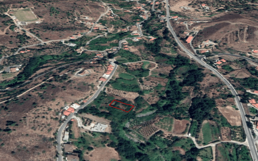 Plot for sale in the village of Galata