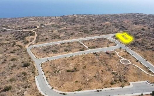 Plot for sale in Pissouri