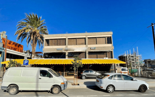 Commercial building for sale in Agios Ioannis