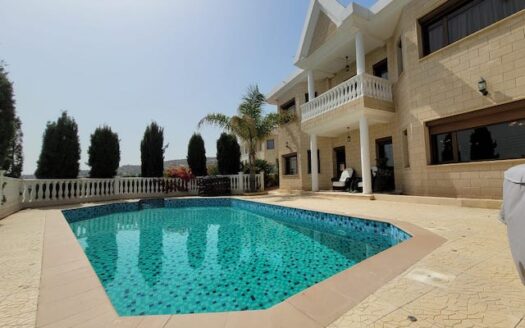 4 bedroom villa for sale in Agios Tychonas