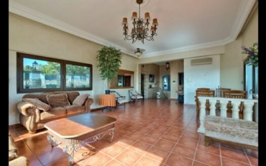 5 Bedroom villa for sale