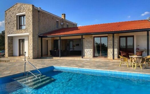 Beautiful 3+1 bedroom villa for sale in Maroni