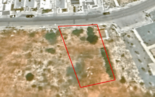 Plot for sale in Mouttagiaka area