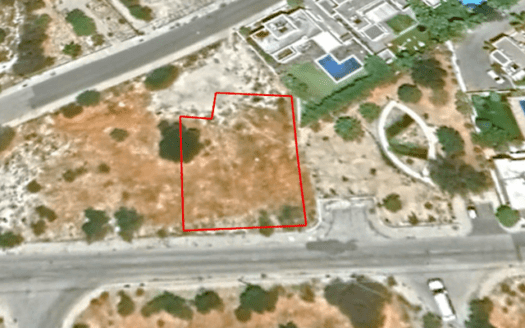 Corner plot for sale in Mouttagiaka