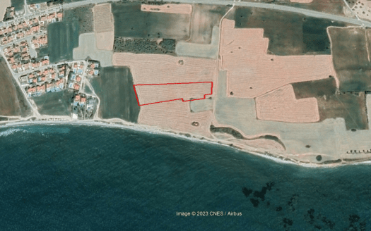 Land for sale near the beach