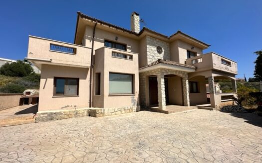 4 bedroom house in Germasogeia Grean area