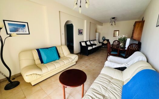 2 bedroom apartment near the beach