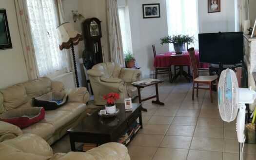 2 bedroom house in Mandria village