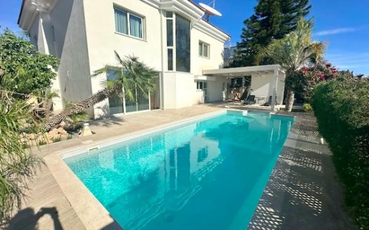 Beautiful 5 bedroom villa for rent in Potamos Germasogeias