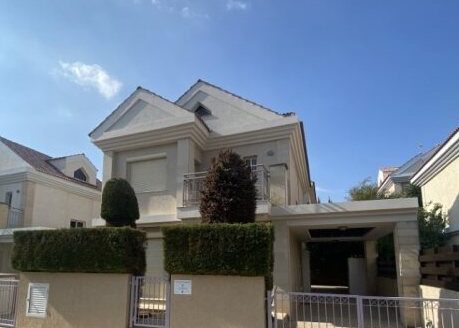 Villa for rent 350m from the beach