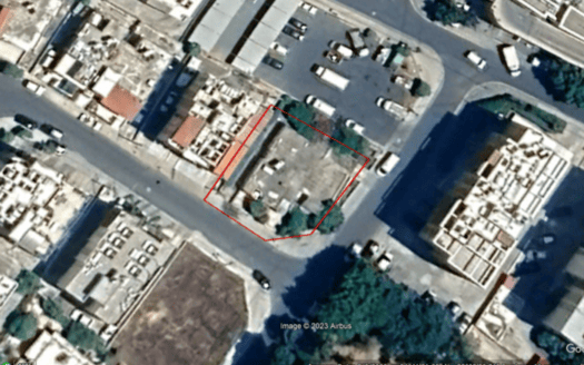 Corner plot for sale in Neapoli area