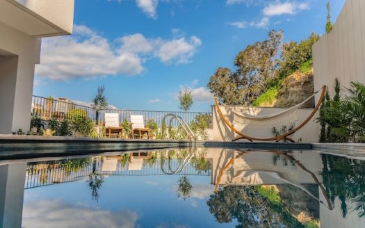 3 bedroom apartment with a private swimming pool