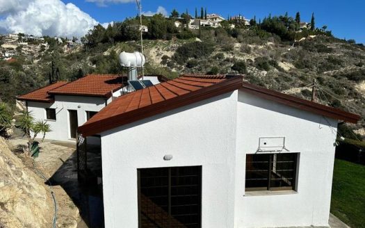 3 bedroom house for rent in Agios Tychonas