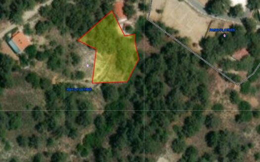 Plot in Kato Platres for sale