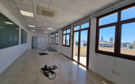 Office space in Agios Athanasios for rent