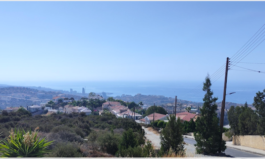 Land for sale in Agios Tychonas