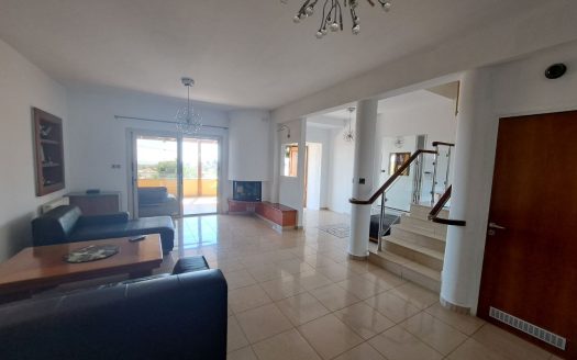 4 + 1 Bedroom house in Agia Fyla, Limassol