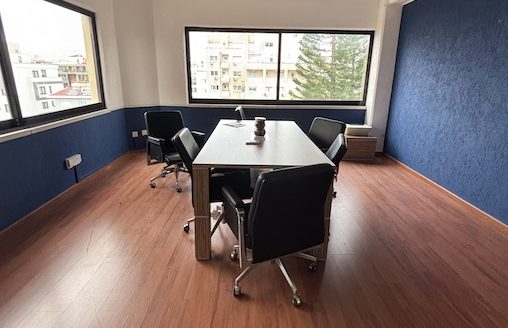 Office for rent in Enaerios area