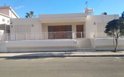 Spacious 3-Bedroom House for Rent | Ekali, Limassol