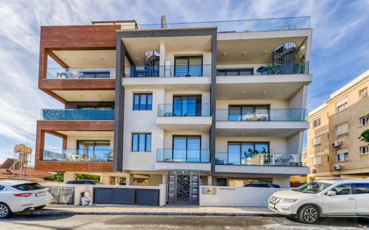 Unique Resale 3-Bedroom Apartment for Sale | Mesa Geitonia, Limassol